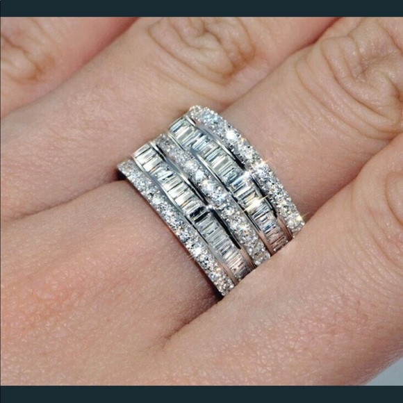 Stunning Sterling Silver Band - Best seller - Picture 2 of 2